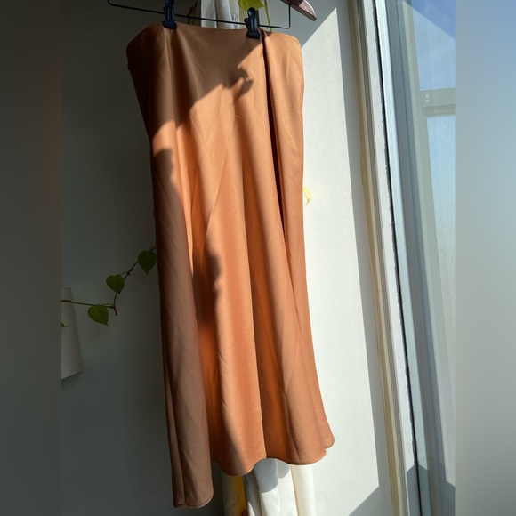 Uniqlo Satin Midi Skirt - Picture 2 of 7